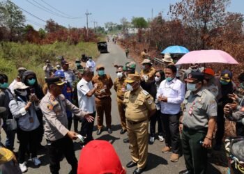 Bara Batu Bara Ancam Badan Jalan, Pemkot Tarakan Tutup Akses Pantai Amal