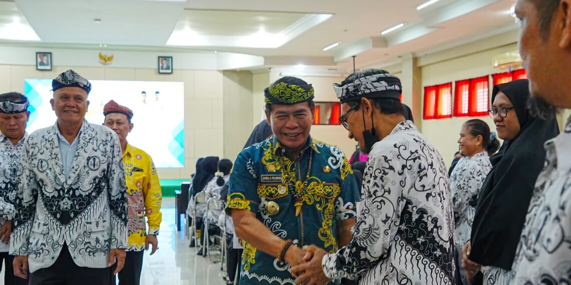 Gubernur Dorong PGRI Perkuat Kualitas Guru dan Pemerataan Pendidikan 
