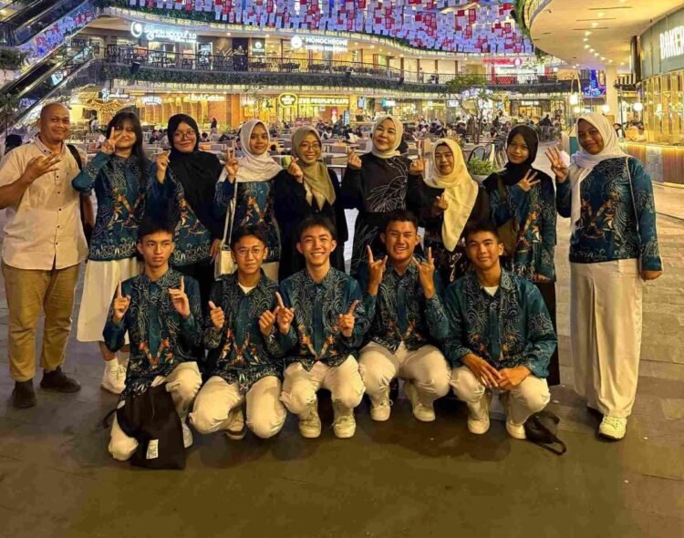 Rahmawati Apresiasi Prestasi Pelajar SMAN 1 Tanjung Selor di LCC Nasional