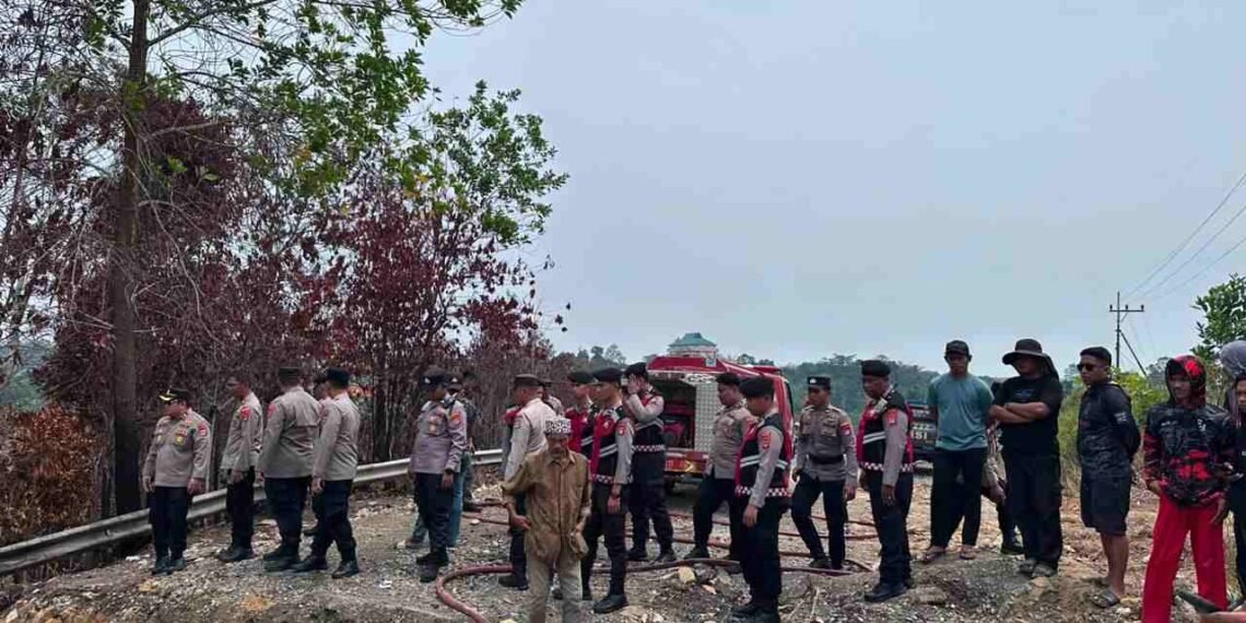 Kapolres Tarakan Tinjau Titik Api Batu Bara di Pantai Amal