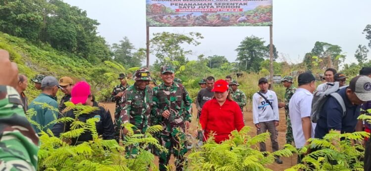 Gerakan 1 Juta Pohon, TNI dan Warga Hijaukan Muruk Rian
