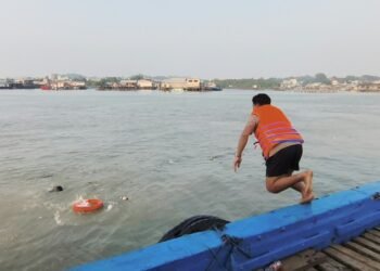Simulasi di Tengkayu I Uji Kesiapan Awak Kapal Hadapi Keadaan Darurat