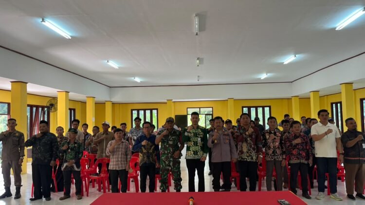Rakor Forkopimcam Sekatak Perkuat Keamanan dan Penyelesaian Batas Desa