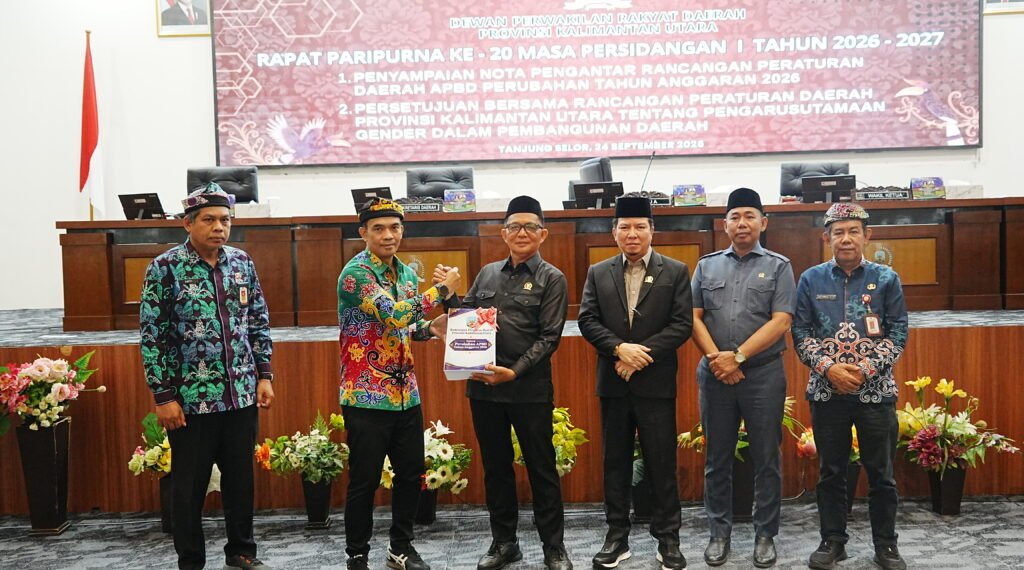 Sekprov Sampaikan Nota Keuangan Rancangan Perubahan APBD Kaltara Tahun 2026