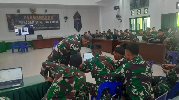 Pussimpur Tingkatkan Kesiapan Latposko-I Latancab Yonif 614/RJP Melalui Pembekalan Simulasi Tempur di Malinau