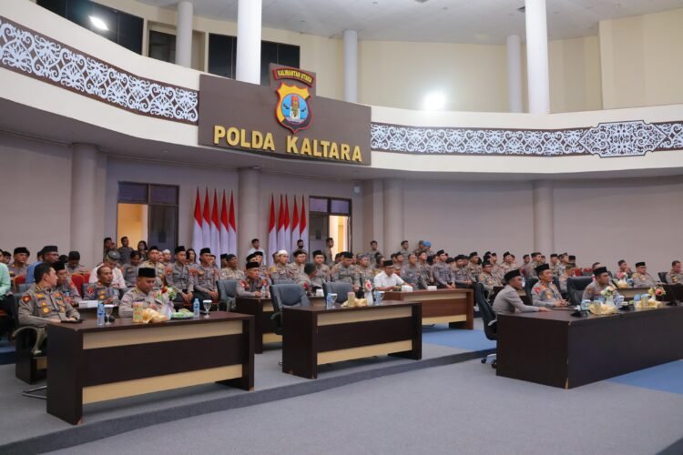 Wakapolda Kaltara Ikuti Binrohtal Bersama Kapolri dan Gus Baha Secara Daring