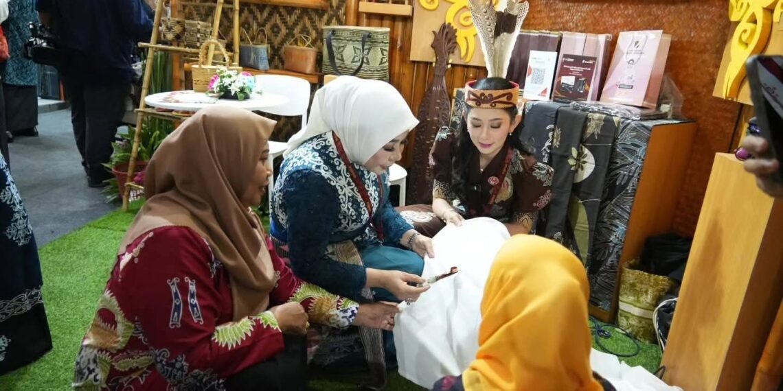 Rahmawati Buka Peluang Kriya Kaltara Dikenal di Pasar Nasional