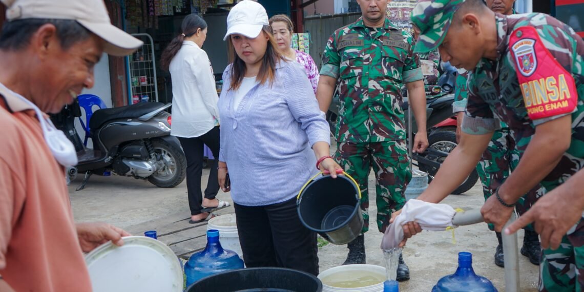 Kodim Tarakan Salurkan 7.000 Liter Air Bersih untuk Warga