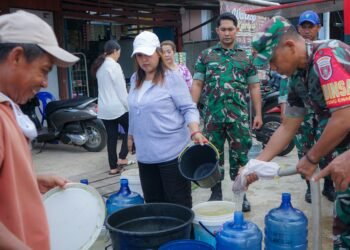 Kodim Tarakan Salurkan 7.000 Liter Air Bersih untuk Warga