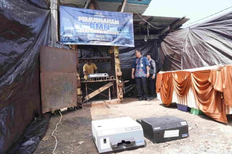 Imigrasi Tarakan Musnahkan Tiga Printer Paspor