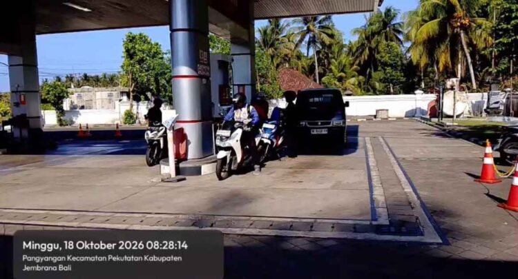 Antrean Pengisian BBM di SPBU Bali Berkurang, Pertamina Patra Niaga Pastikan Stok Tersedia