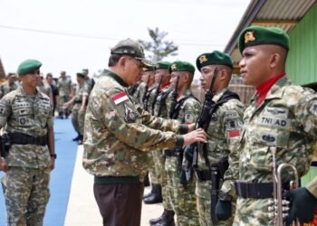 Makan Bersama Prajurit, Menhan Lanjut Cek Kesiapan Yonif TP 922