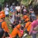Ditemukan Selamat, YT Dievakuasi dengan Tandu dari Hutan Juata Kerikil