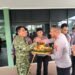 Bawa Tumpeng, Polres Tarakan Beri Kejutan HUT ke-81 TNI