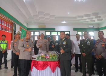 Bawa Tumpeng HUT TNI, Kapolresta Bulungan Sambangi Makodim