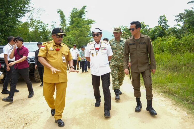 Gubernur Zainal Pastikan Kebutuhan Jalan Perbatasan Kaltara Masuk Rencana Induk 2027–2029