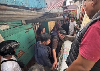 Polisi Geledah Rumah Sebengkok, Sita 30 Paket Diduga Sabu