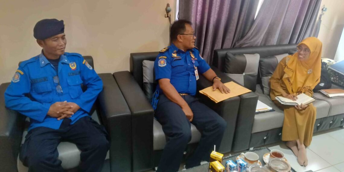 Anak Ingin Pindah Sekolah ke Tarakan, Damkar Sektor Barat Turun Tangan
