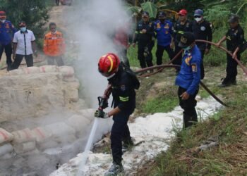 Batu Bara Membara Tiga Pekan Depan Rumah Warga, Damkar Terapkan Penanganan Khusus