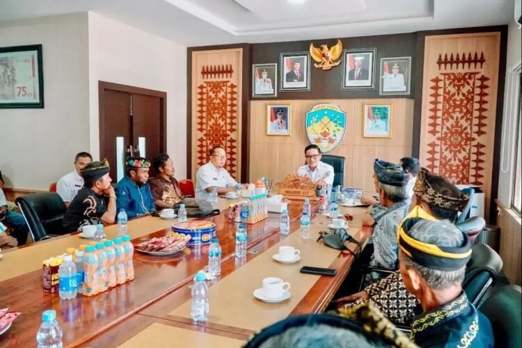 Ibrahim Ali Tampung Aspirasi Tokoh Masyarakat Desa Atap
