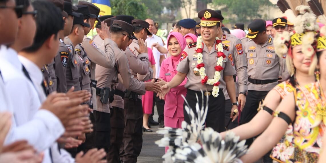 Polda Kaltara Sambut Hangat Kedatangan Kapolda Brigjen Pol. Andi Syahriful Taufik Beserta Ketua Bhayangkari Daerah Kaltara