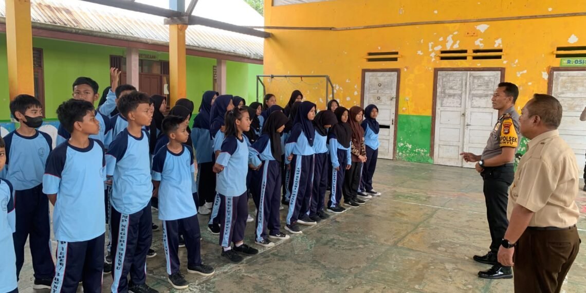 Polsek Pulau Bunyu Sosialisasikan Penerimaan SMA Kemala Taruna Bhayangkara ke Pelajar