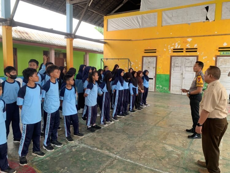 Polsek Pulau Bunyu Sosialisasikan Penerimaan SMA Kemala Taruna Bhayangkara ke Pelajar