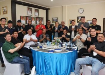 Kapolda Kaltara Bersama Wakapolda dan PJU Antar Keberangkatan Irjen Pol. Agus Wijayanto di Bandara Juwata Tarakan*