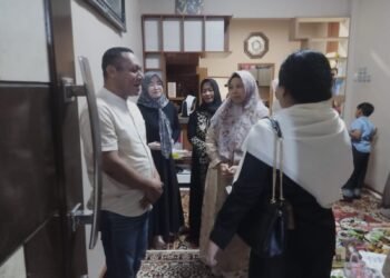 Kapolres dan Wakapolres Tarakan Takziah ke Rumah Duka Ipda Arief