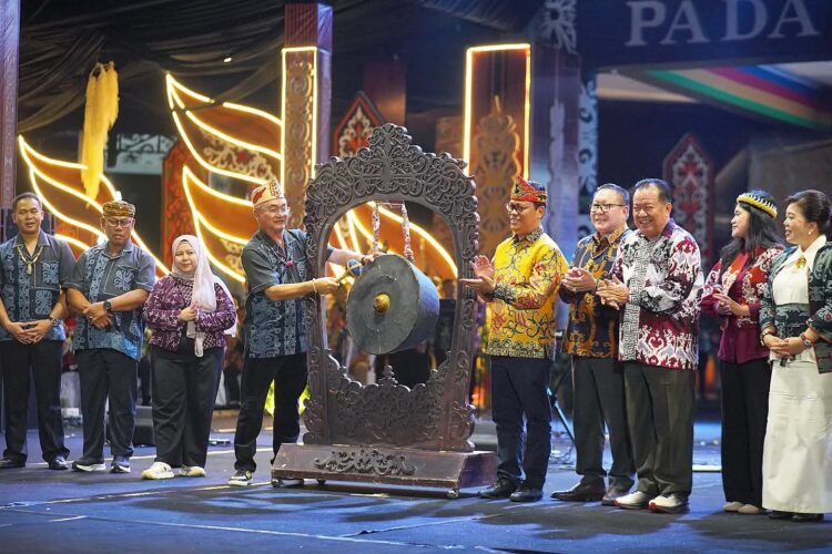 Irau ke-12 Malinau Angkat Potensi Budaya dan Ekonomi Lokal