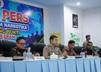 Bawa Sabu ke Pekanbaru, Dua Pelaku Ditangkap; Polisi Buru Pemasok