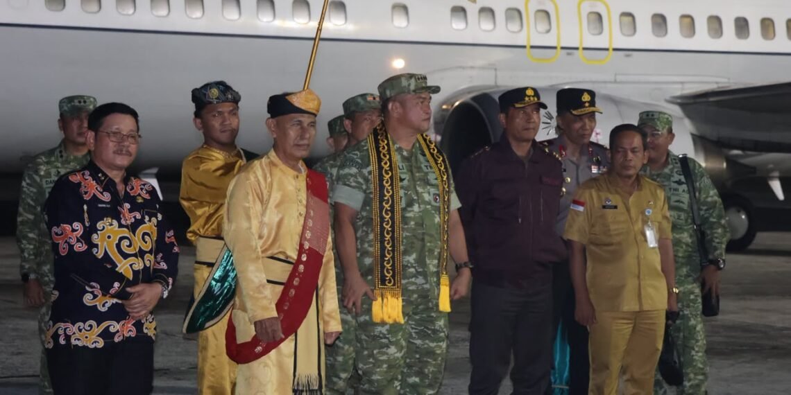 Wakapolda Kaltara Hadiri Penyambutan Wakil Panglima TNI dalam Rangka Kunjungan Kerja di Wilayah Kalimantan Utara