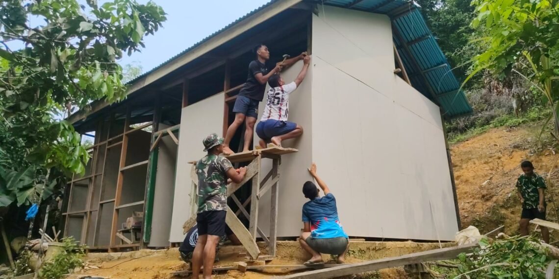 Pembangunan RTLH Sudirman dalam Program TMMD ke-130 Kodim Tarakan Capai 50 Persen