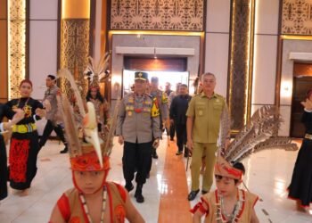 Kunjungan Kerja Kapolda Kaltara ke Malinau: Silaturahmi dengan FKPD dan Tokoh Masyarakat Sekaligus Pengukuhan Warga Kehormatan Adat Lundayeh