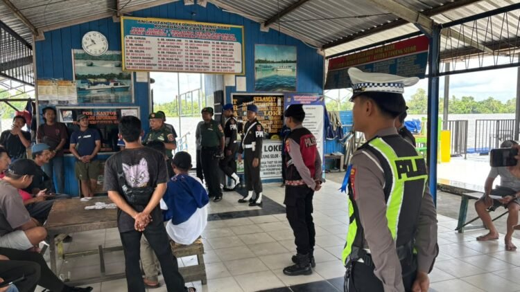 Polresta Bulungan Bersama TNI Intensifkan Patroli di Tanjung Selor