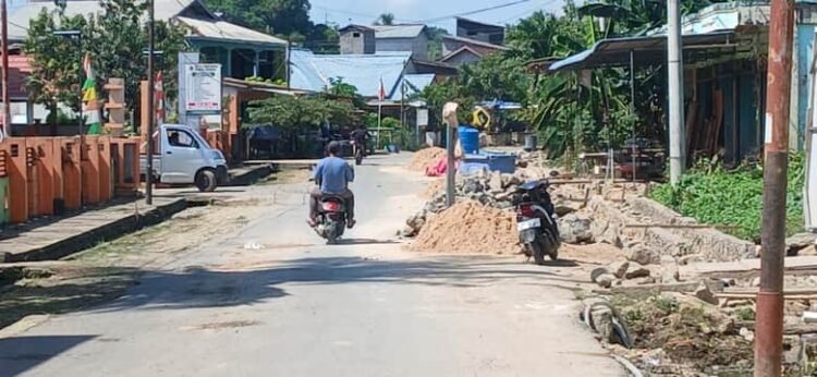 Mutu Drainase di Depan Puskesmas Sungai Nyamuk Dipertanyakan DPRD